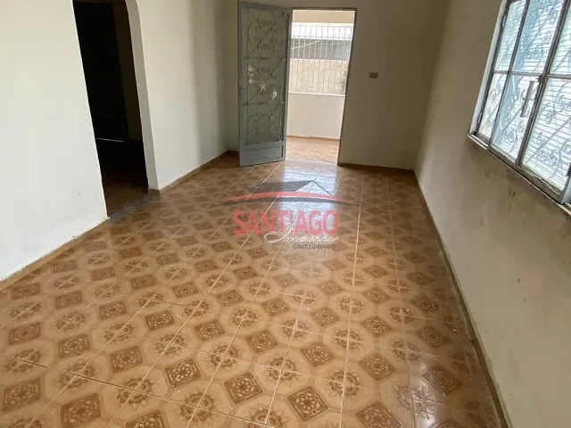 Casa 2 quartos e 1 banheiro, para alugar, no bairro Farol em Santo Antônio de Pádua