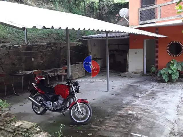 Casa com 1495m² 6 quartos e 1 banheiro, à venda, no bairro Praia de Olaria (Guia de Pacobaíba) em Magé