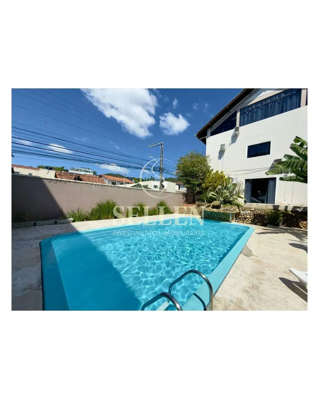 Casa, 4 quartos, 130 m² - Foto 1