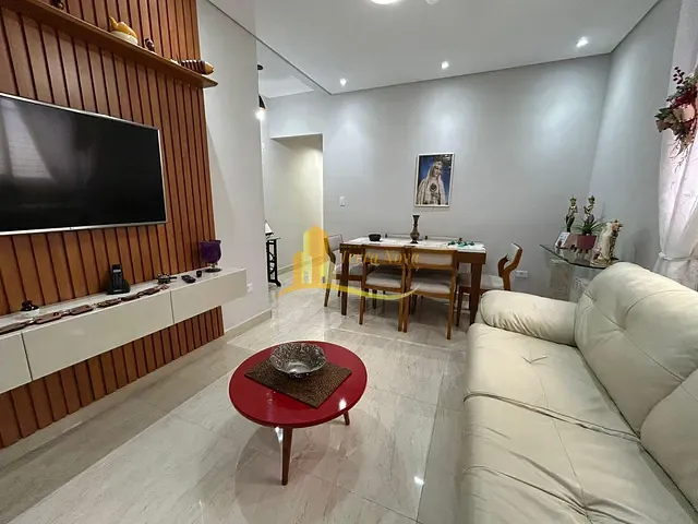 Sobrado com 68m² 2 quartos e 1 banheiro, à venda, no bairro Ocian em Praia Grande