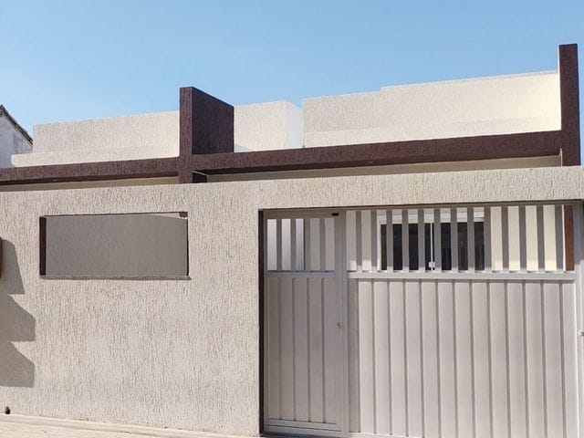 Casa com 180m² 2 quartos e 1 banheiro, à venda, no bairro Jardim Arco Íris em São Pedro da Aldeia