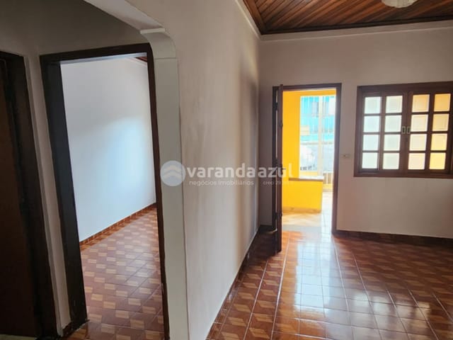 Casa com 294m² 3 quartos e 2 banheiros, à venda, no bairro Jardim Veneza em Mogi das Cruzes