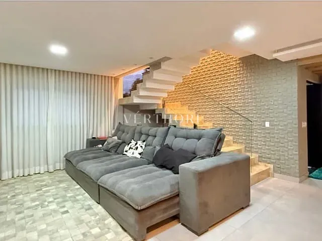 Casa com 220m² 3 quartos e 4 banheiros, à venda, no bairro Esperança em Londrina