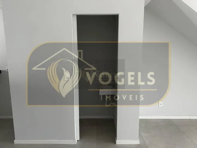 Casa 2 quartos e 3 banheiros, à venda, no bairro Jardim das Tulipas em Holambra