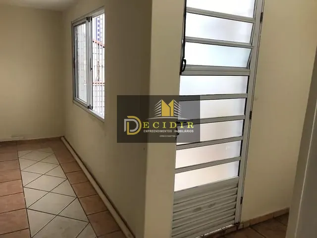 Casa com 150m², para alugar, no bairro Vila Gomes Cardim em São Paulo