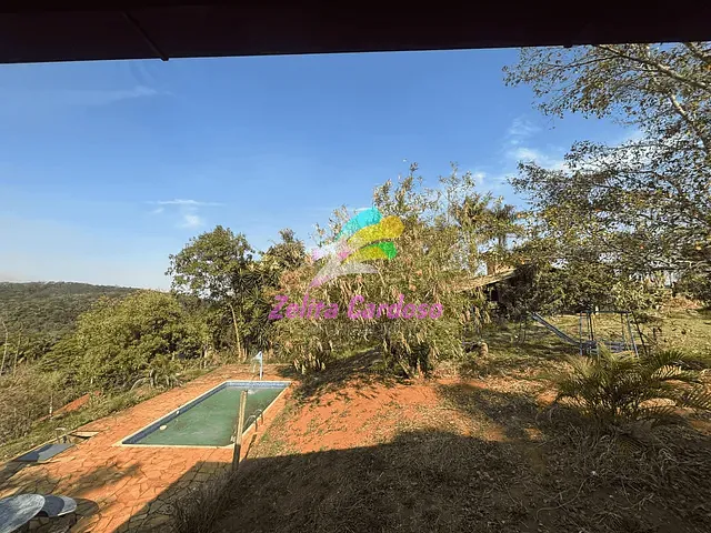 Casa com 2000m² 8 quartos e 3 banheiros, à venda, no bairro Condomínio Vale do Ouro em Ribeirão das Neves