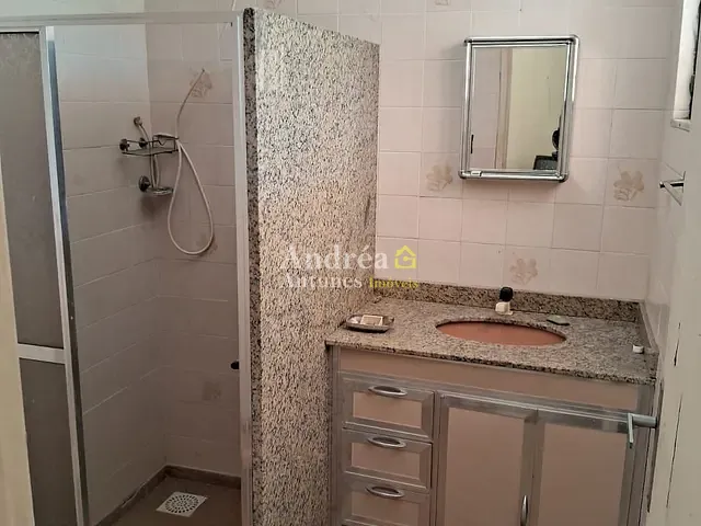 Casa com 600m² 6 quartos e 2 banheiros, à venda, no bairro Palmeiras em Cabo Frio