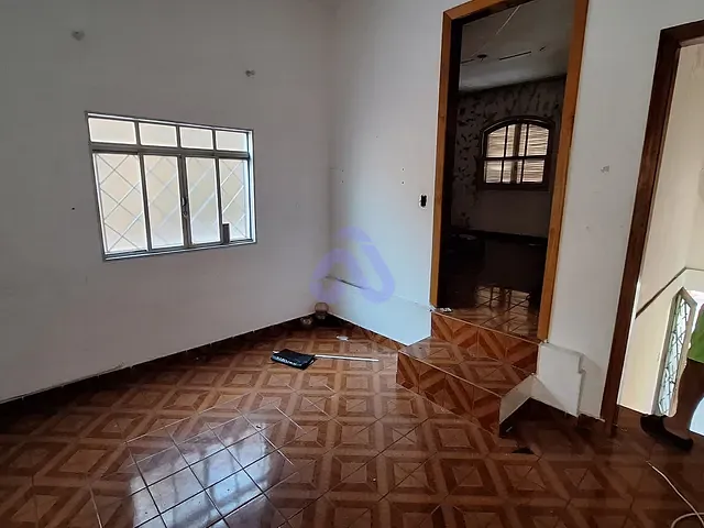 Casa 5 quartos e 5 banheiros, à venda, no bairro Vila Jacuí em São Paulo