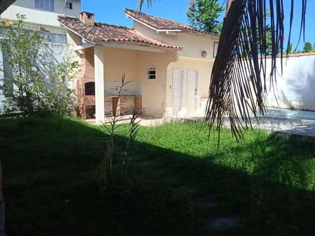 Casa com 360m² 3 quartos e 3 banheiros, à venda, no bairro Cidade Praiana em Rio das Ostras