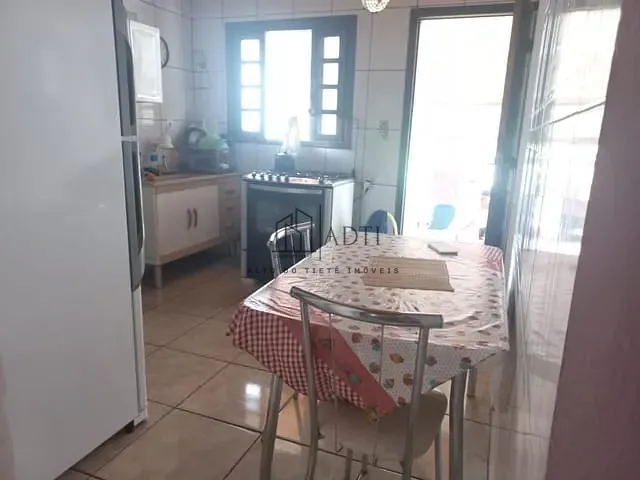 Casa com 470m² 3 quartos e 1 banheiro, à venda, no bairro Vila São Paulo em Mogi das Cruzes
