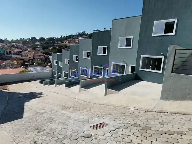 Casa 2 quartos e 1 banheiro, à venda, no bairro Jardim Olimpia em Santa Branca