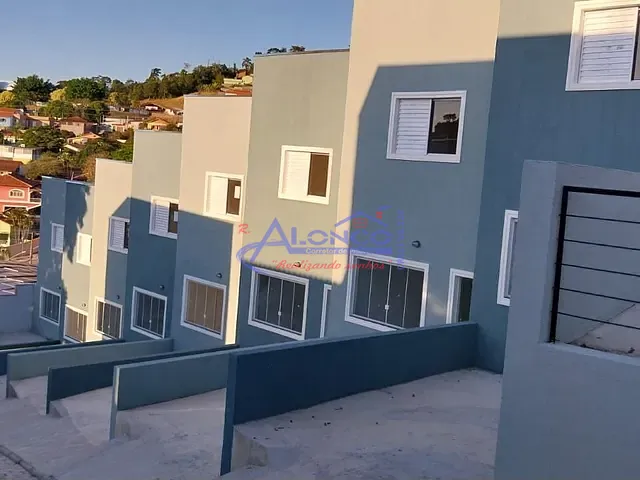 Casa 2 quartos e 1 banheiro, à venda, no bairro Jardim Olimpia em Santa Branca