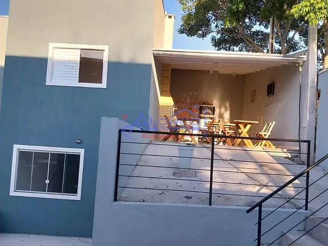 Casa 2 quartos e 1 banheiro, à venda, no bairro Jardim Olimpia em Santa Branca