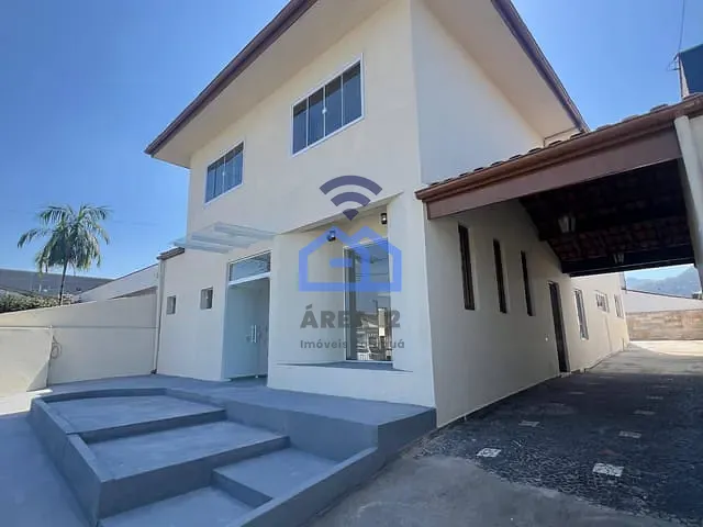 Sobrado com 336m² 4 quartos e 4 banheiros, à venda, no bairro Jardim Primavera em Caraguatatuba