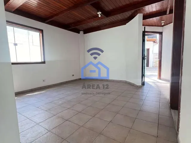 Sobrado com 336m² 4 quartos e 4 banheiros, à venda, no bairro Jardim Primavera em Caraguatatuba