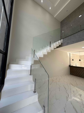 Casa com 160m² 4 quartos e 4 banheiros, à venda, no bairro Cidade Jardim 1 em Campos dos Goytacazes