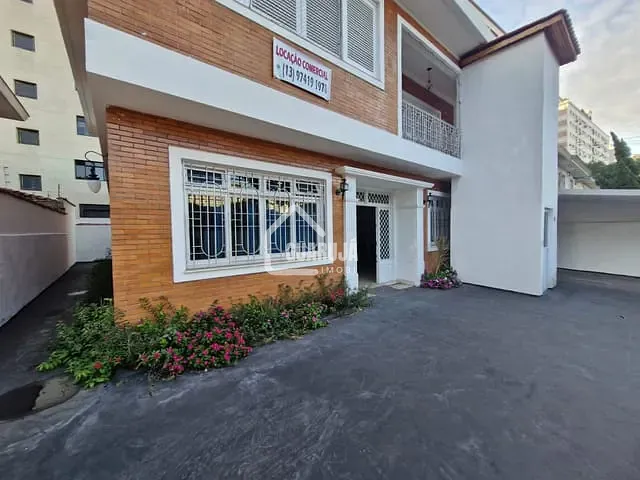 Casa com 250m², para alugar, no bairro Ponta da Praia em Santos