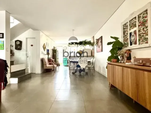 Casa 3 quartos e 3 banheiros, à venda, no bairro Rondônia em Novo Hamburgo
