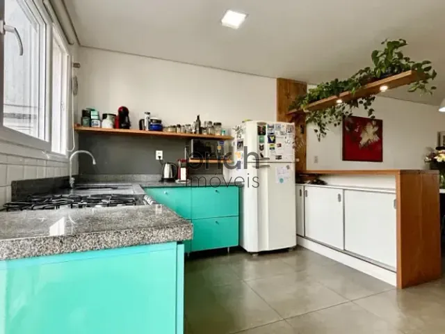 Casa 3 quartos e 3 banheiros, à venda, no bairro Rondônia em Novo Hamburgo