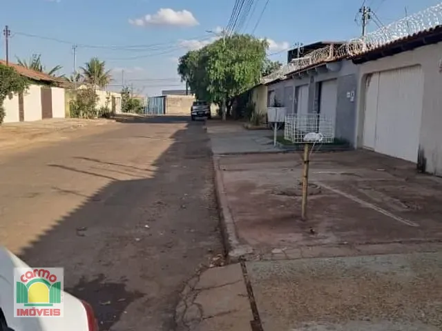 Casa com 280m² 3 quartos e 2 banheiros, à venda, no bairro São João em Anápolis