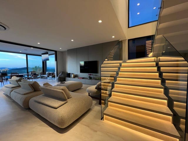 Casa com 539m² 5 quartos e 7 banheiros, à venda, no bairro Tamboré em Santana de Parnaíba