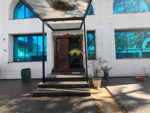 Casa com 700m², para alugar, no bairro Jardim Everest em São Paulo