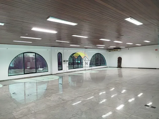 Casa com 700m², para alugar, no bairro Jardim Everest em São Paulo