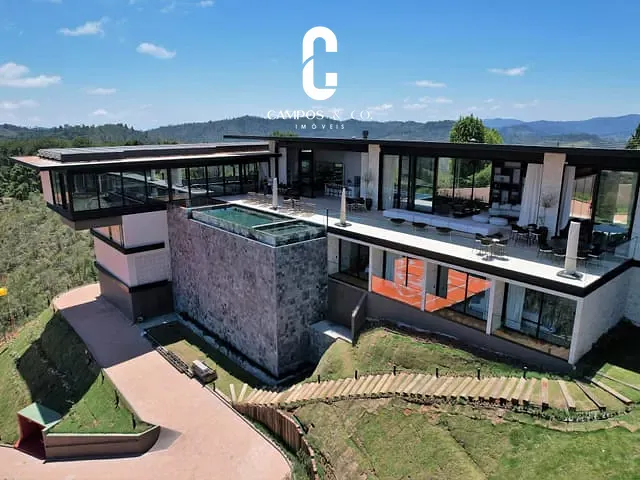 Casa com 6605m² 11 quartos e 13 banheiros, à venda, no bairro Gran Ville em Campos do Jordão