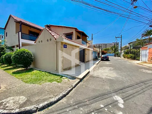 Casa 3 quartos e 3 banheiros, à venda, no bairro Jardim Alvorada em Nova Iguaçu