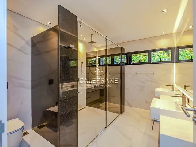 Casa com 1900m² 5 quartos e 8 banheiros, à venda, no bairro Setor de Habitações Individuais Norte em Brasília
