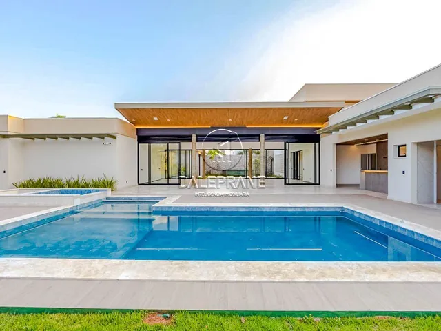 Casa com 1900m² 5 quartos e 8 banheiros, à venda, no bairro Setor de Habitações Individuais Norte em Brasília