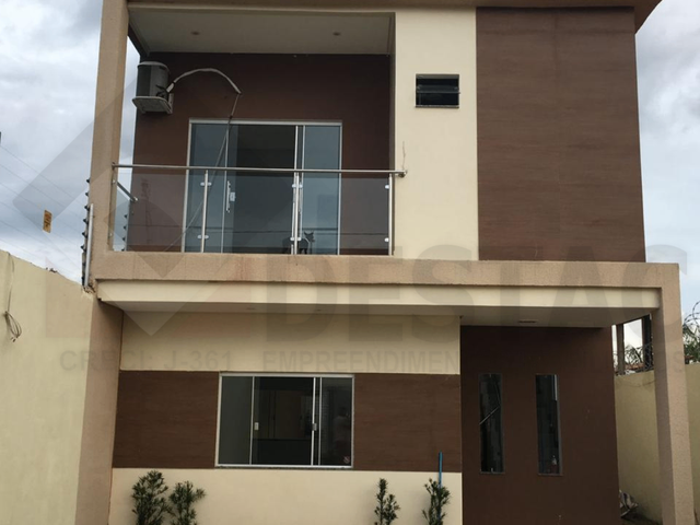 Casa 3 quartos e 4 banheiros, à venda, no bairro Novo Horizonte em Marabá