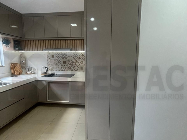 Casa 3 quartos e 4 banheiros, à venda, no bairro Novo Horizonte em Marabá