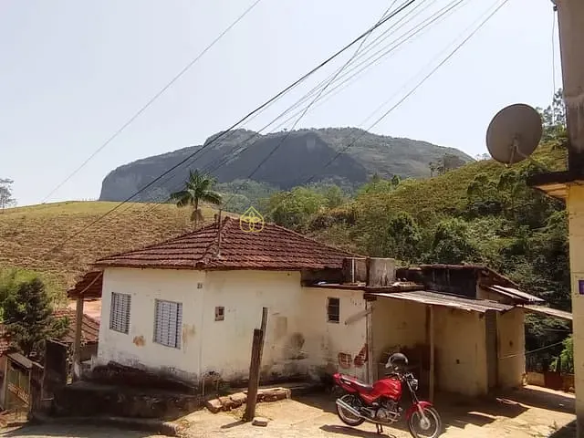 Casa com 413m² 2 quartos e 1 banheiro, à venda, no bairro Centro em Passa Vinte