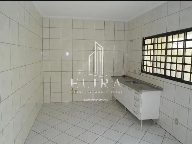Casa com 297m² 5 quartos e 3 banheiros, à venda, no bairro Vila Santa Maria em Americana