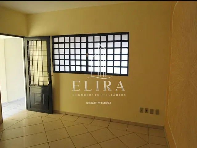 Casa com 297m² 5 quartos e 3 banheiros, à venda, no bairro Vila Santa Maria em Americana