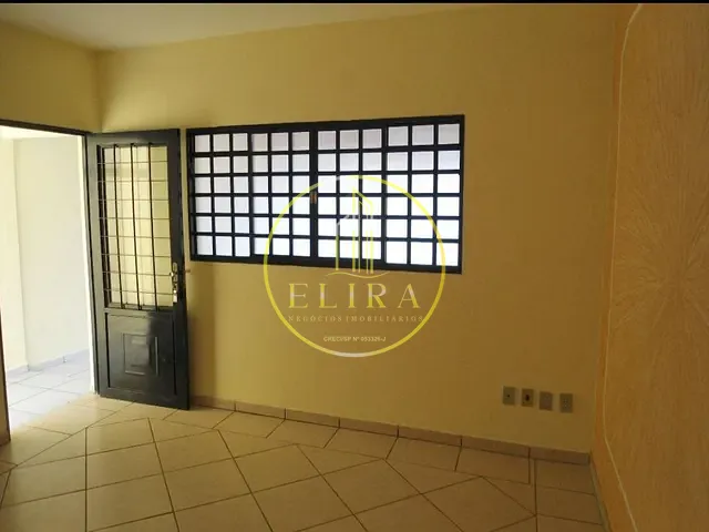 Casa com 297m² 5 quartos e 3 banheiros, à venda, no bairro Vila Santa Maria em Americana