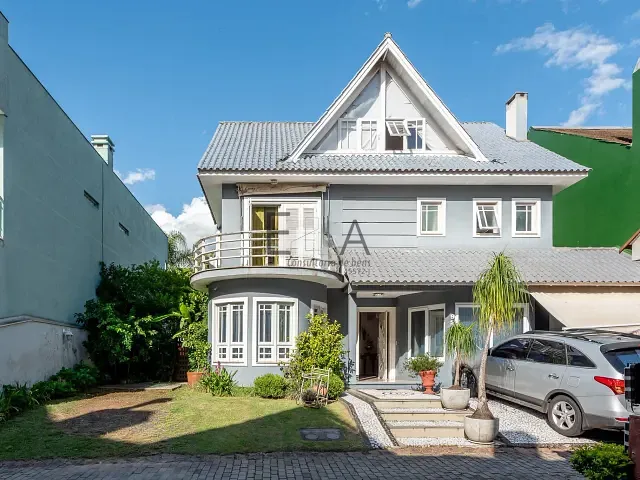 Casa com 325m² 4 quartos e 6 banheiros, à venda, no bairro Sarandi em Porto Alegre