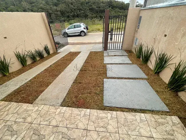 Casa com 60m² 2 quartos e 1 banheiro, à venda, no bairro Chácara Roselândia em Cotia