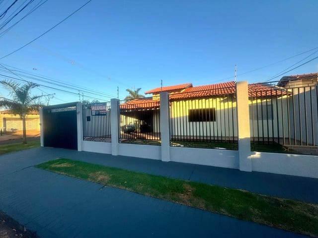 Casa com 362m² 2 quartos e 1 banheiro, à venda, no bairro Parque Alvorada em Dourados