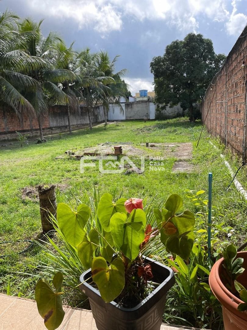 Casa à venda com 3 quartos, 10m² - Foto 3