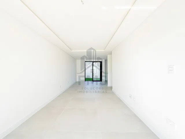 Casa 3 quartos e 3 banheiros, à venda, no bairro Santa Felicidade em Curitiba