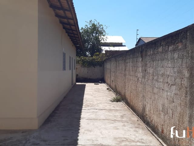 Casa 2 quartos e 1 banheiro, para alugar, no bairro Jardim Ipanema em Trindade