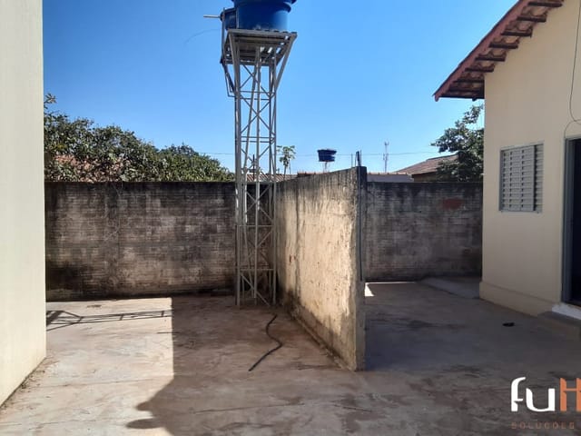 Casa 2 quartos e 1 banheiro, para alugar, no bairro Jardim Ipanema em Trindade
