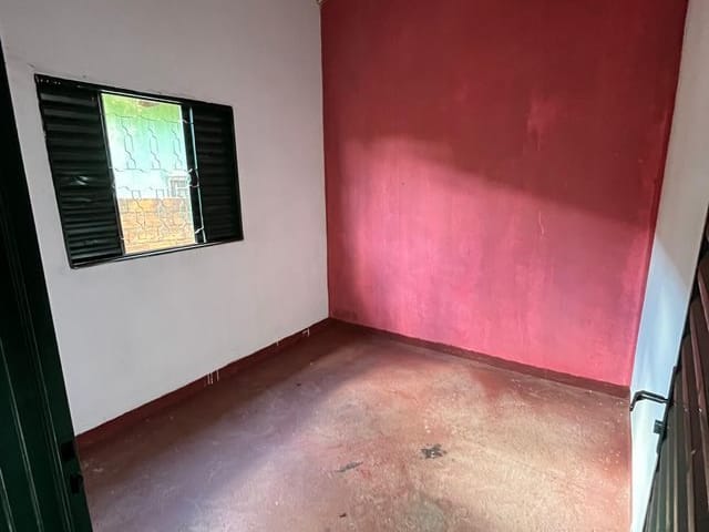 Casa com 450m² 2 quartos e 1 banheiro, à venda ou para alugar, no bairro Residencial Buena Vista II em Goiânia
