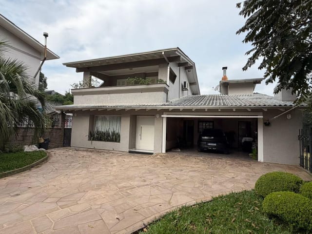 Casa com 250m² 4 quartos e 3 banheiros, à venda, no bairro Santa Cruz em Nova Prata