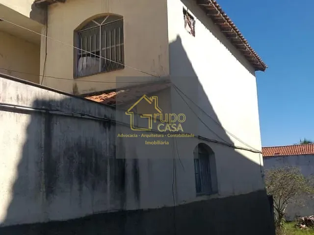 Casa com 450m² 8 quartos e 8 banheiros, à venda, no bairro Laranjal em São Gonçalo