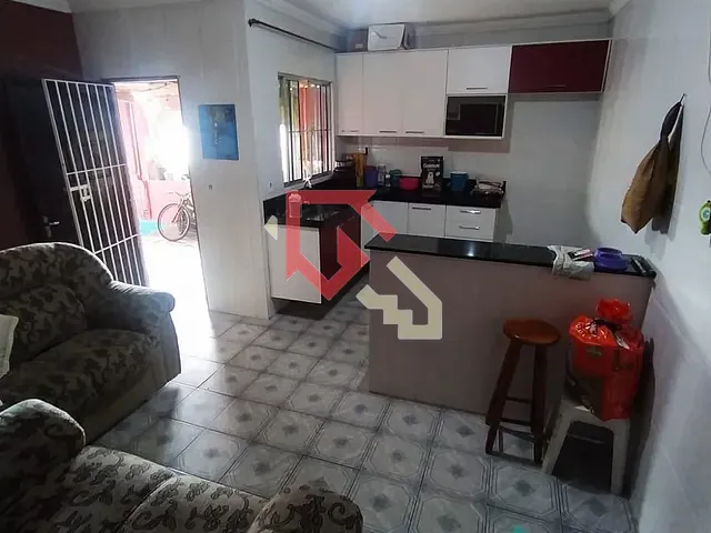 Casa 3 quartos e 2 banheiros, à venda, no bairro Jardim Zaira em Mauá