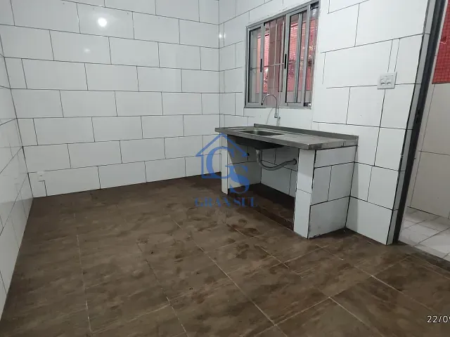 Casa 1 quarto e 1 banheiro, para alugar, no bairro Jardim Myrna em São Paulo