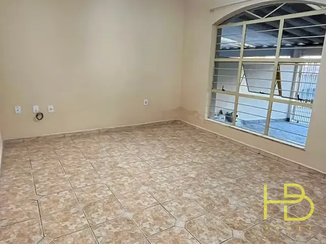 Casa 2 quartos e 2 banheiros, para alugar, no bairro Jardim Prestes de Barros em Sorocaba